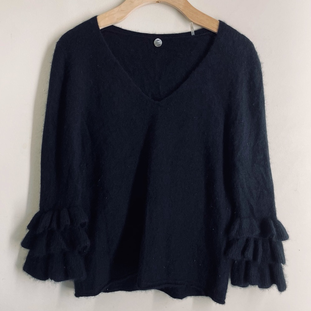 Margaret O'Leary 100% Cashmere Ruffle Sleeve Sweater Black size M